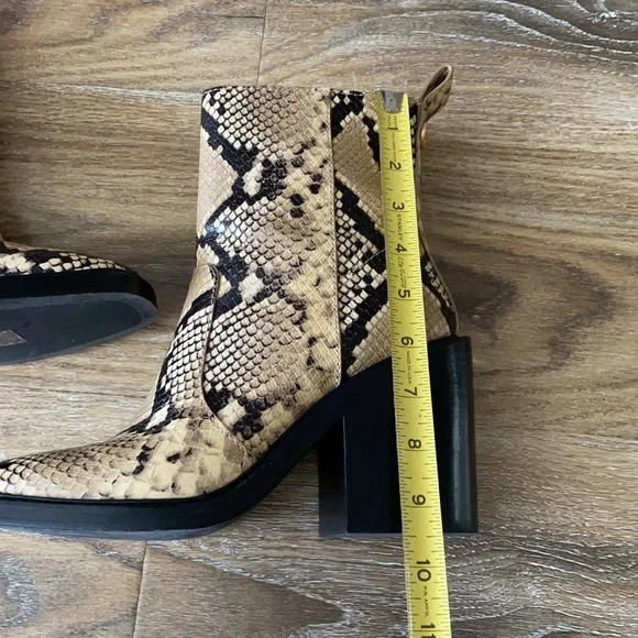 Tory Burch Heeled Ankle Boot Stamped Snake Printed Leather Pale Desert Roccia - Picture 10 of 16